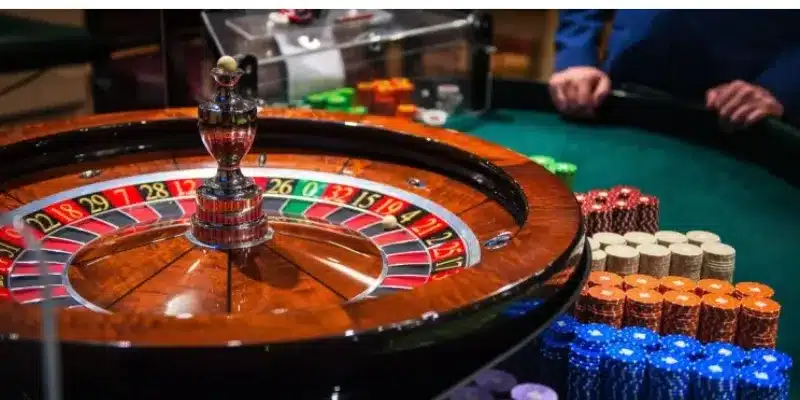 Nắm c&aacute;ch thức hoạt động của b&agrave;n quay Roulette
