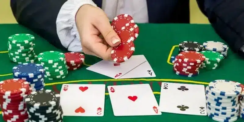 Những phi&ecirc;n bản Poker phổ biến
