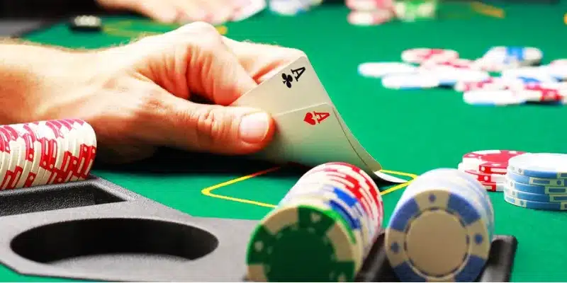Hướng dẫn mẹo chơi Poker dễ thắng cho t&acirc;n thủ